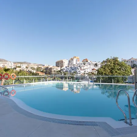 2 Bedroom Luxury In Appartamento Benalmádena